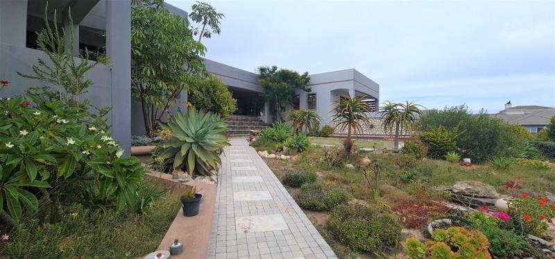 5 Bedroom Property for Sale in Myburgh Park Western Cape